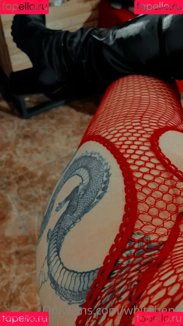 White Hen Onlyfans Photo Gallery 