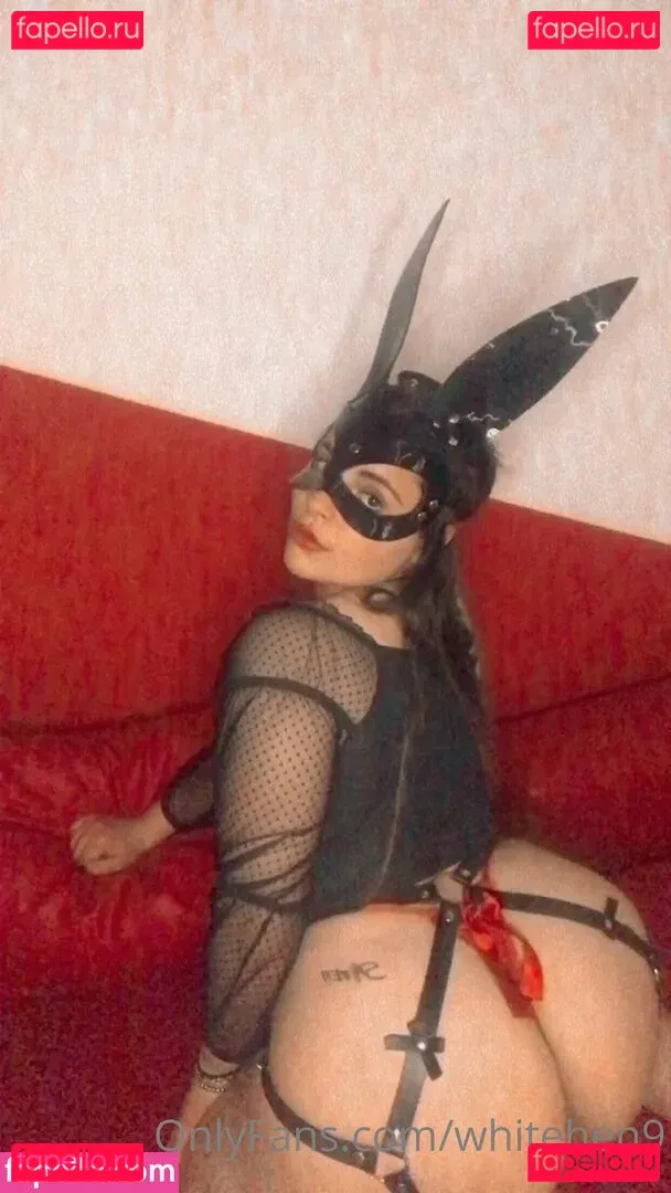 White Hen Onlyfans Photo Gallery 