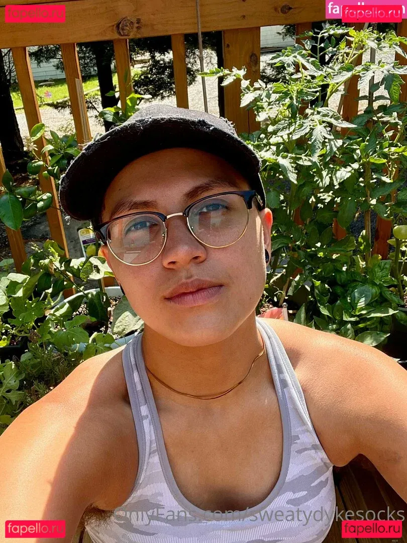 sweatydykesocks Onlyfans Photo Gallery 