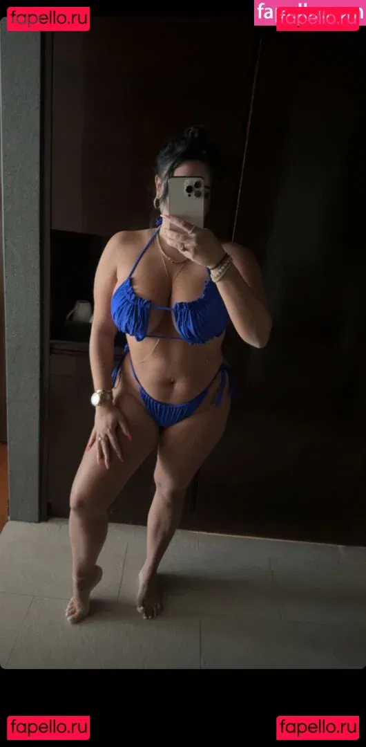 Laurab974 Onlyfans Photo Gallery 