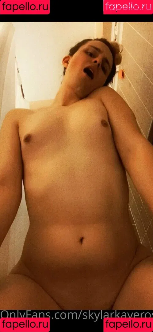 skylarkayerose Onlyfans Photo Gallery 