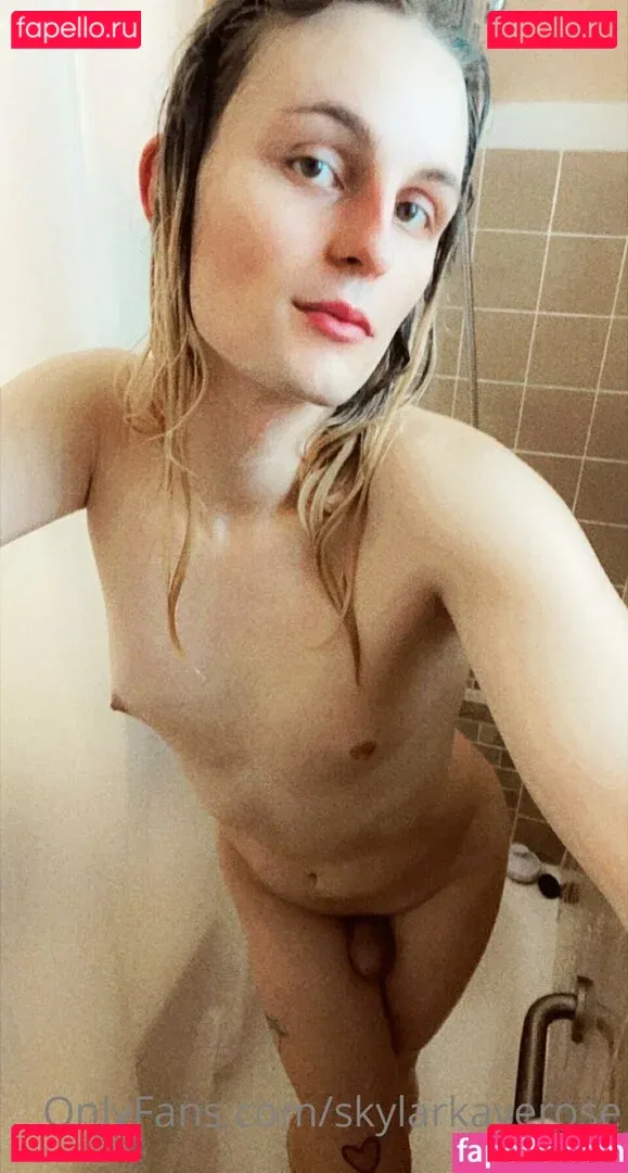 skylarkayerose Onlyfans Photo Gallery 