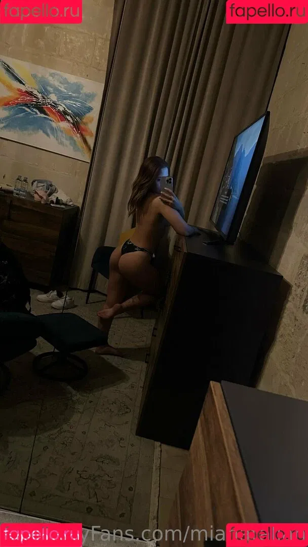 mianataliah Onlyfans Photo Gallery 