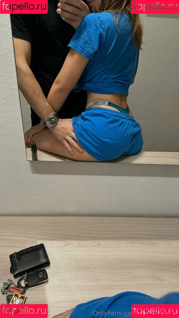 mianataliah Onlyfans Photo Gallery 