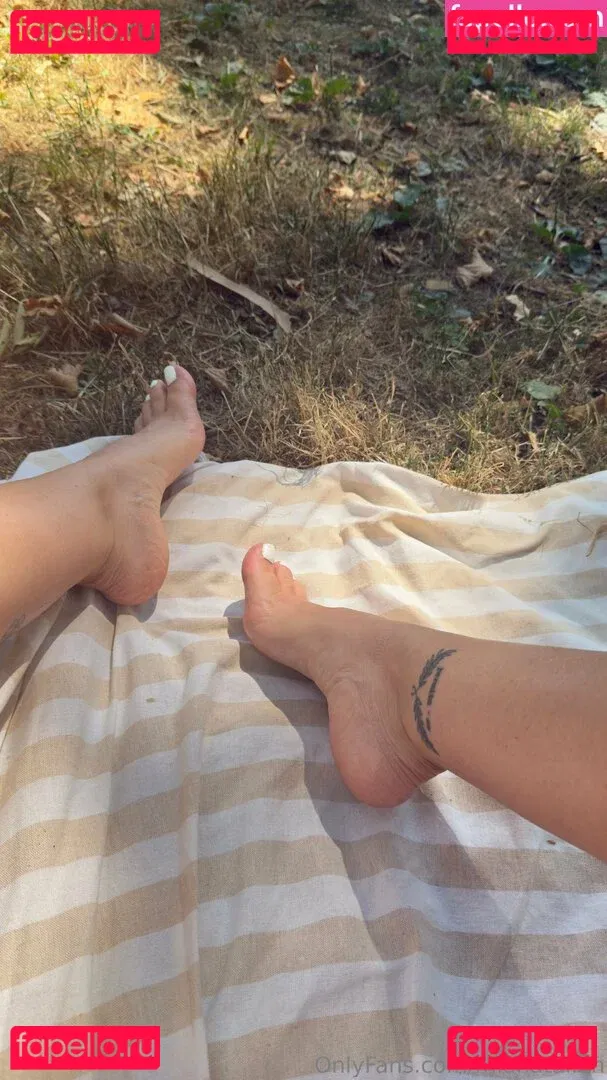 mianataliah Onlyfans Photo Gallery 