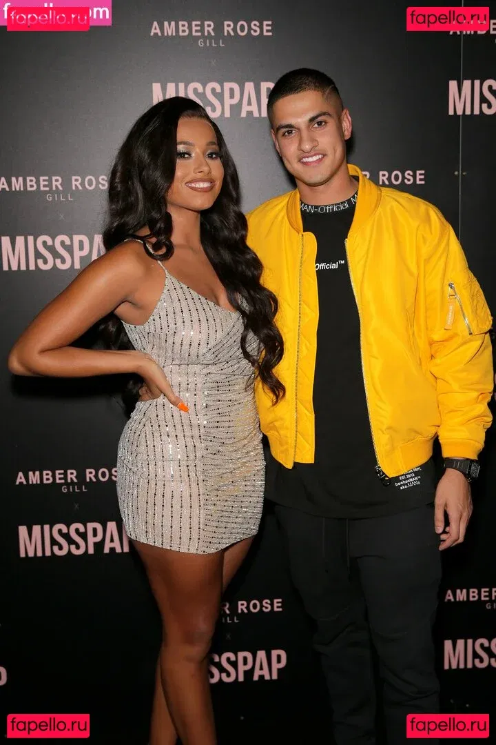 Giulya SG Onlyfans Photo Gallery 