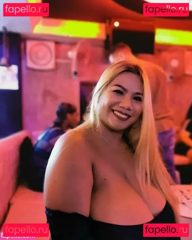 SaRa Chubby Onlyfans Photo Gallery 