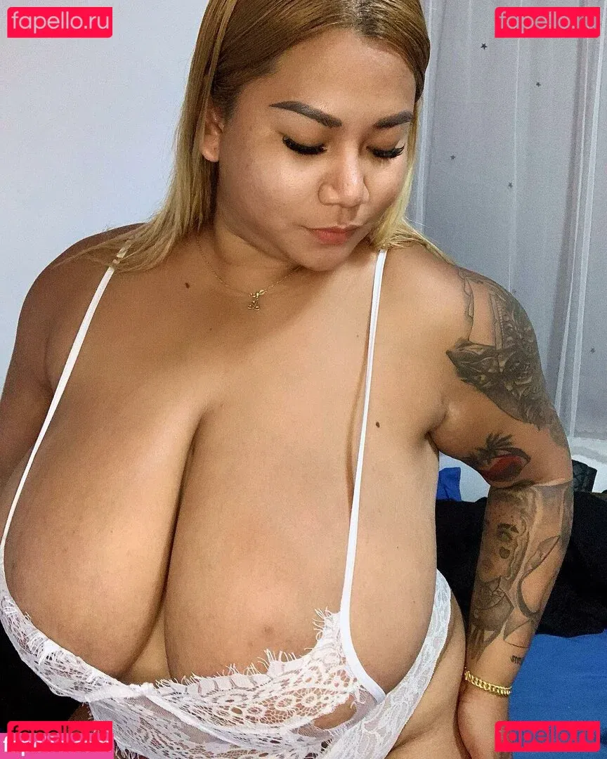 SaRa Chubby Onlyfans Photo Gallery 