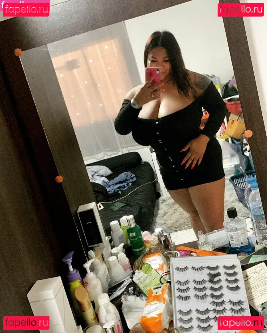 SaRa Chubby Onlyfans Photo Gallery 