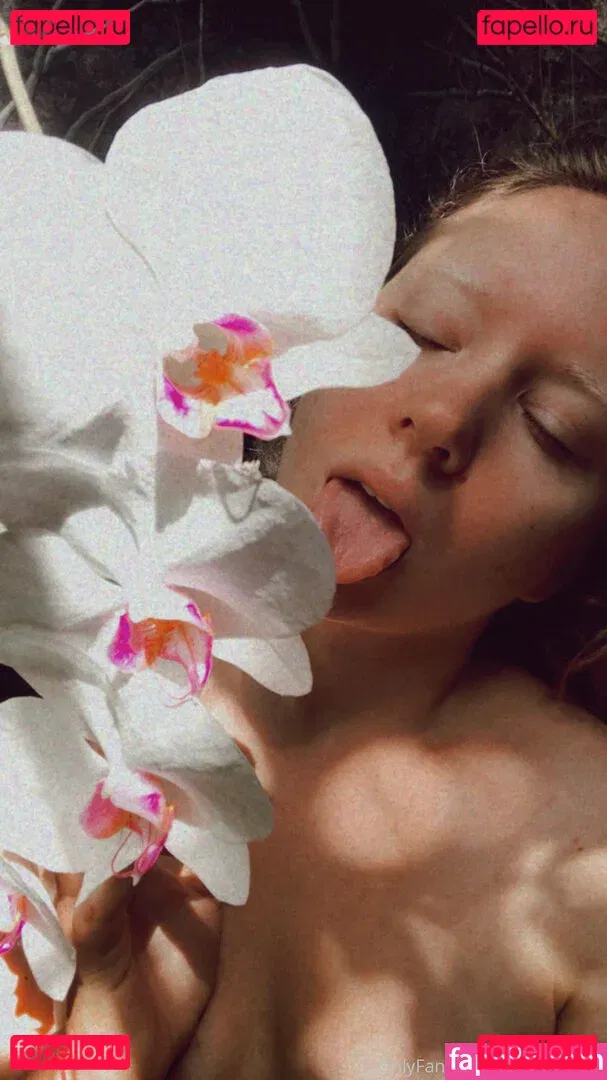 obs.cure Onlyfans Photo Gallery 