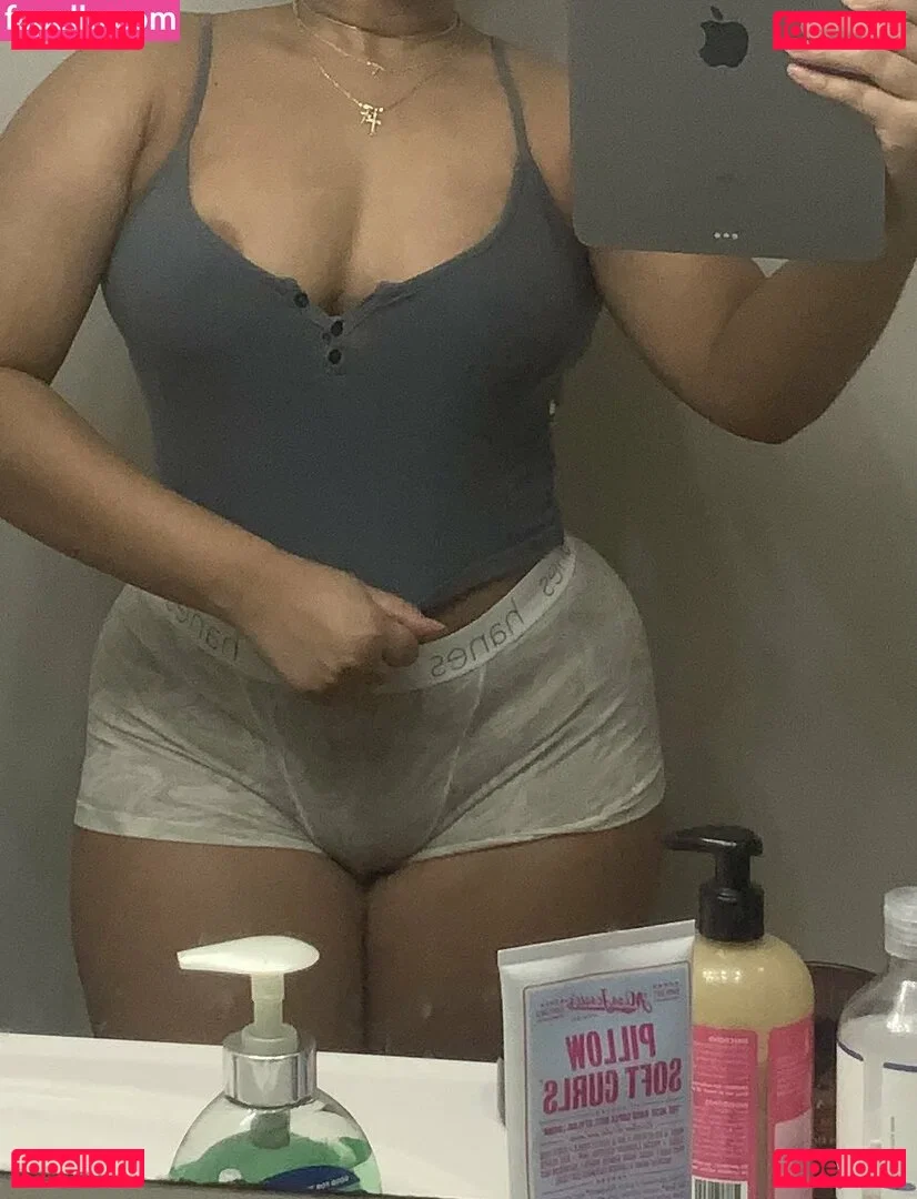 Lanahoku Onlyfans Photo Gallery 