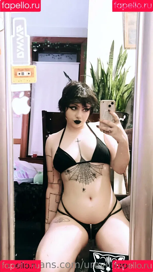 urevilmommy Onlyfans Photo Gallery 
