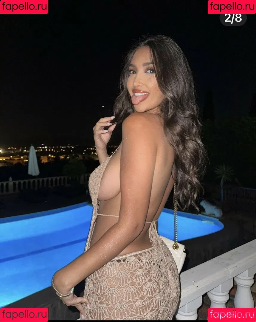 Naomi De Crescenzo Onlyfans Photo Gallery 