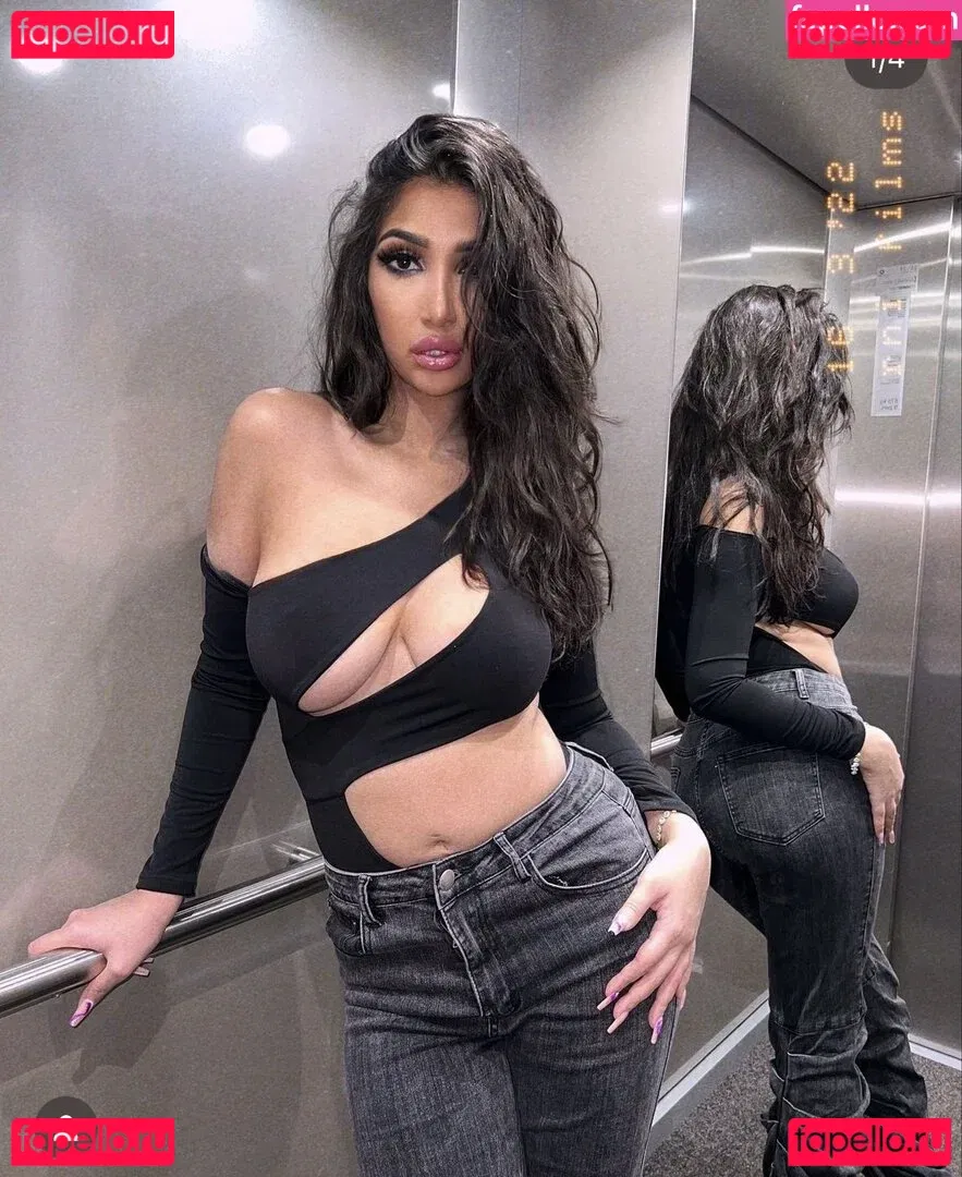 Naomi De Crescenzo Onlyfans Photo Gallery 