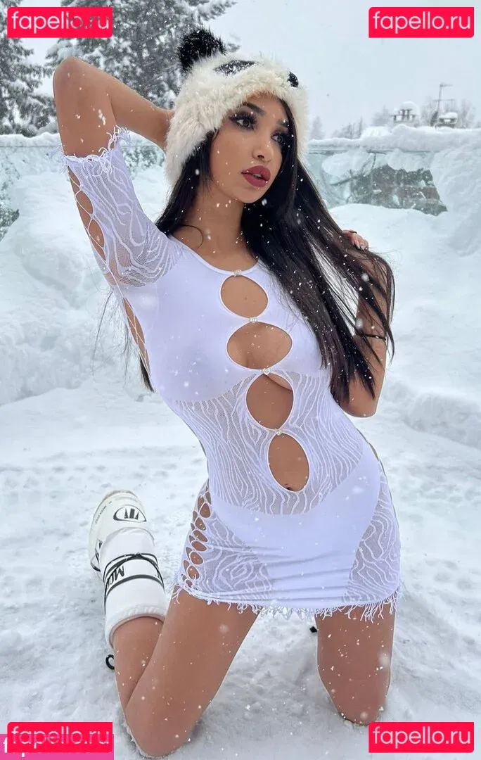 Naomi De Crescenzo Onlyfans Photo Gallery 