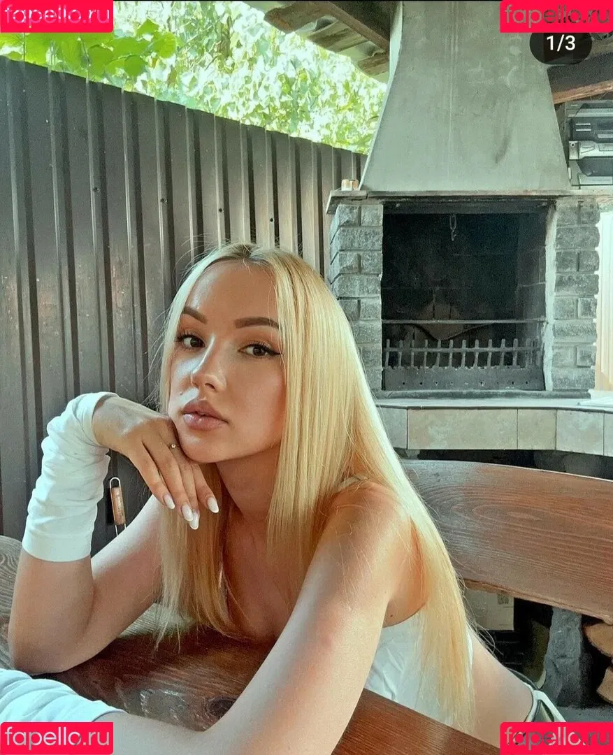 kriss0leoo Onlyfans Photo Gallery 