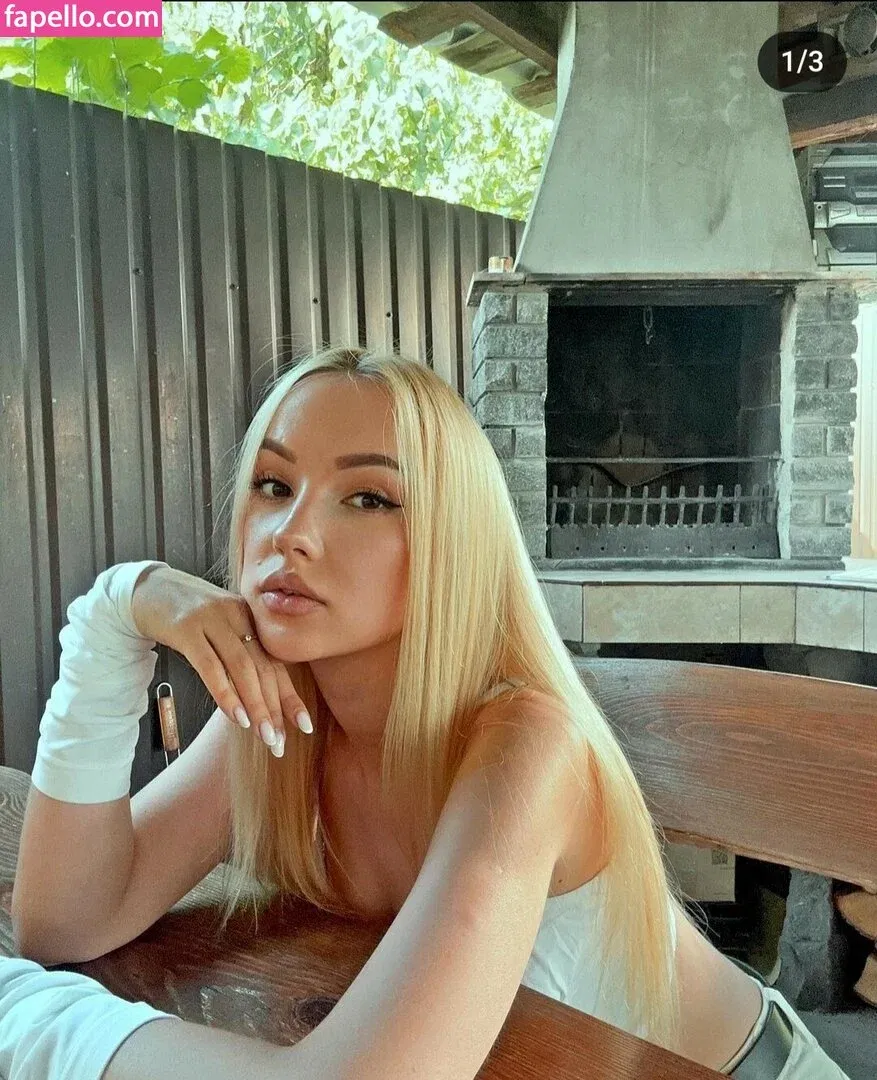 kriss0leoo Onlyfans Photo Gallery 