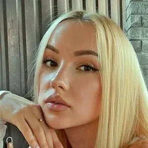 kriss0leoo Onlyfans Photo Gallery 