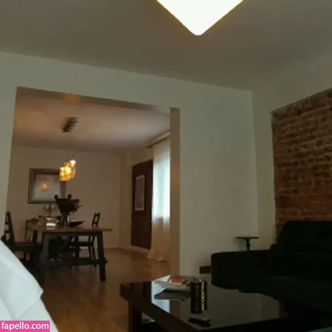 kriss0leoo Onlyfans Photo Gallery 