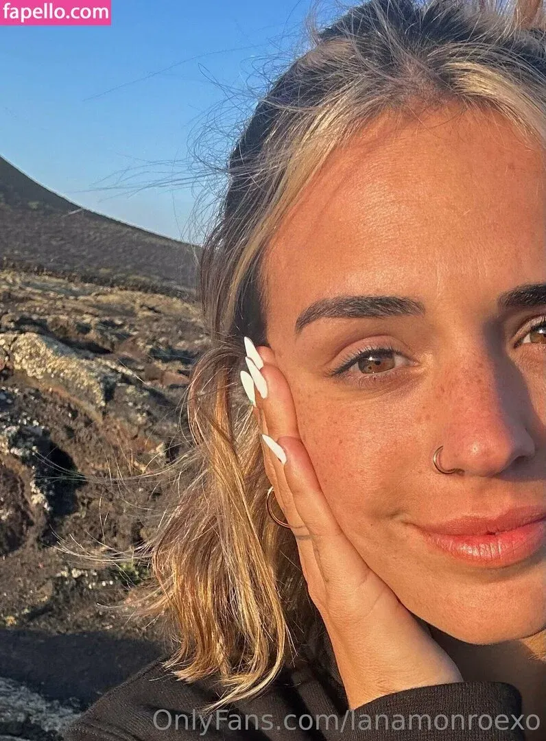 lanamonroexo Onlyfans Photo Gallery 