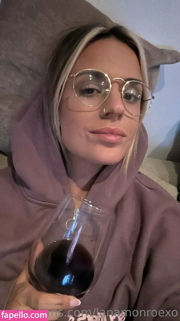 lanamonroexo Onlyfans Photo Gallery 