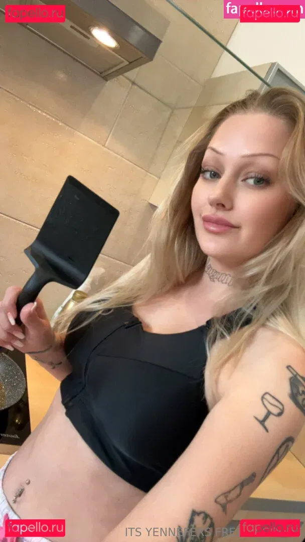 yennefer.free Onlyfans Photo Gallery 