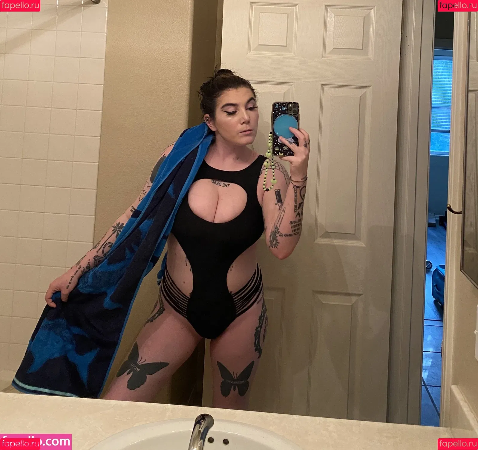 Ready To Glare Onlyfans Photo Gallery 