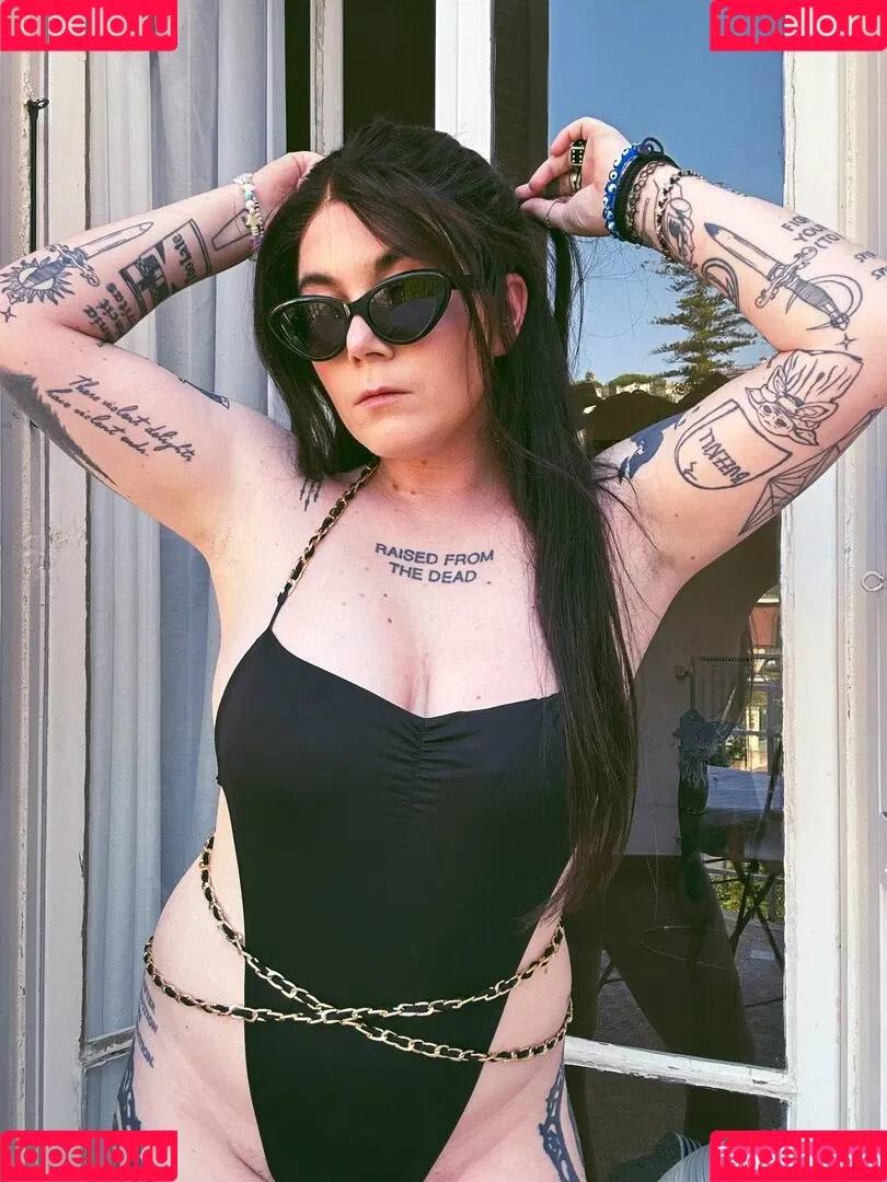 Ready To Glare Onlyfans Photo Gallery 