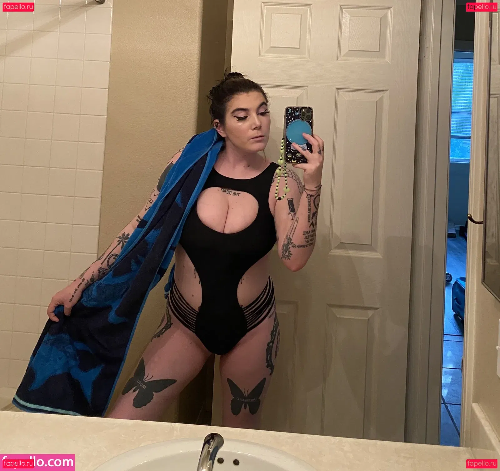 Ready To Glare Onlyfans Photo Gallery 