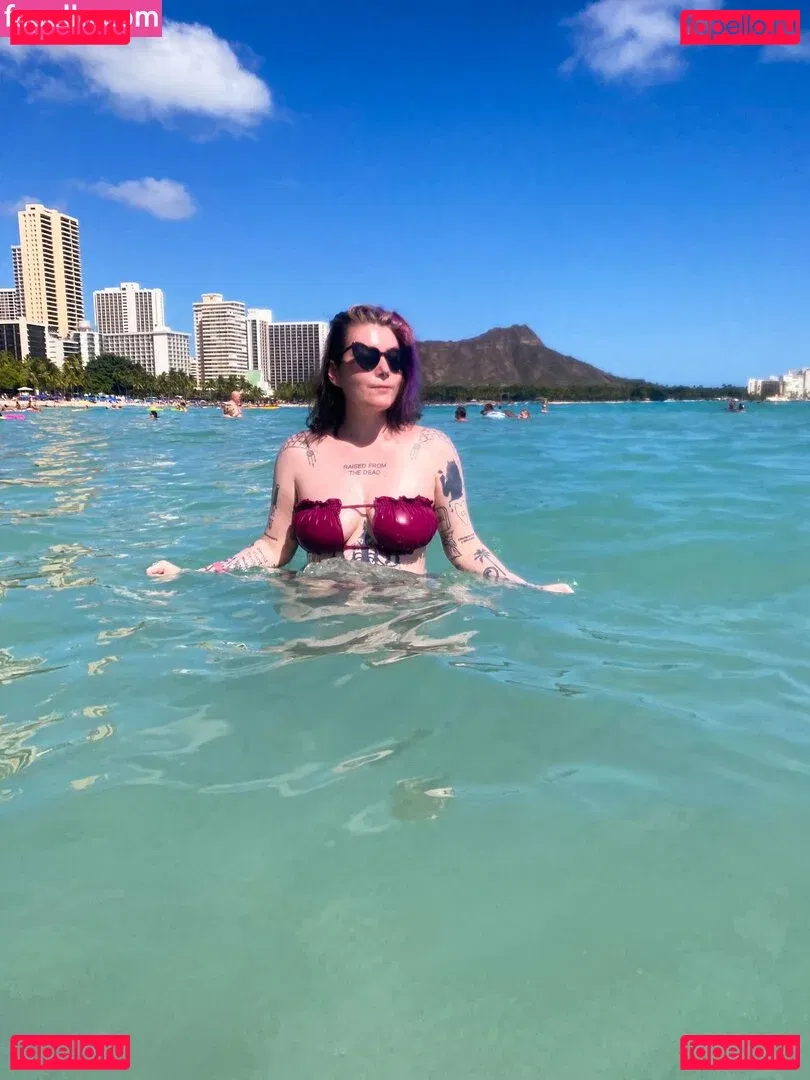 Ready To Glare Onlyfans Photo Gallery 