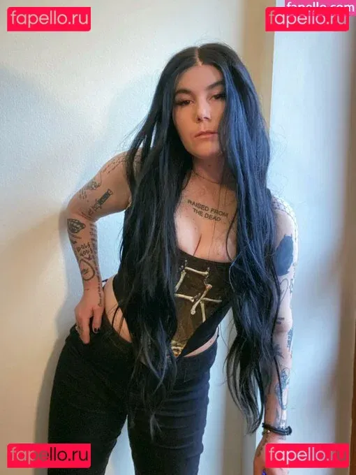 Ready To Glare Onlyfans Photo Gallery 