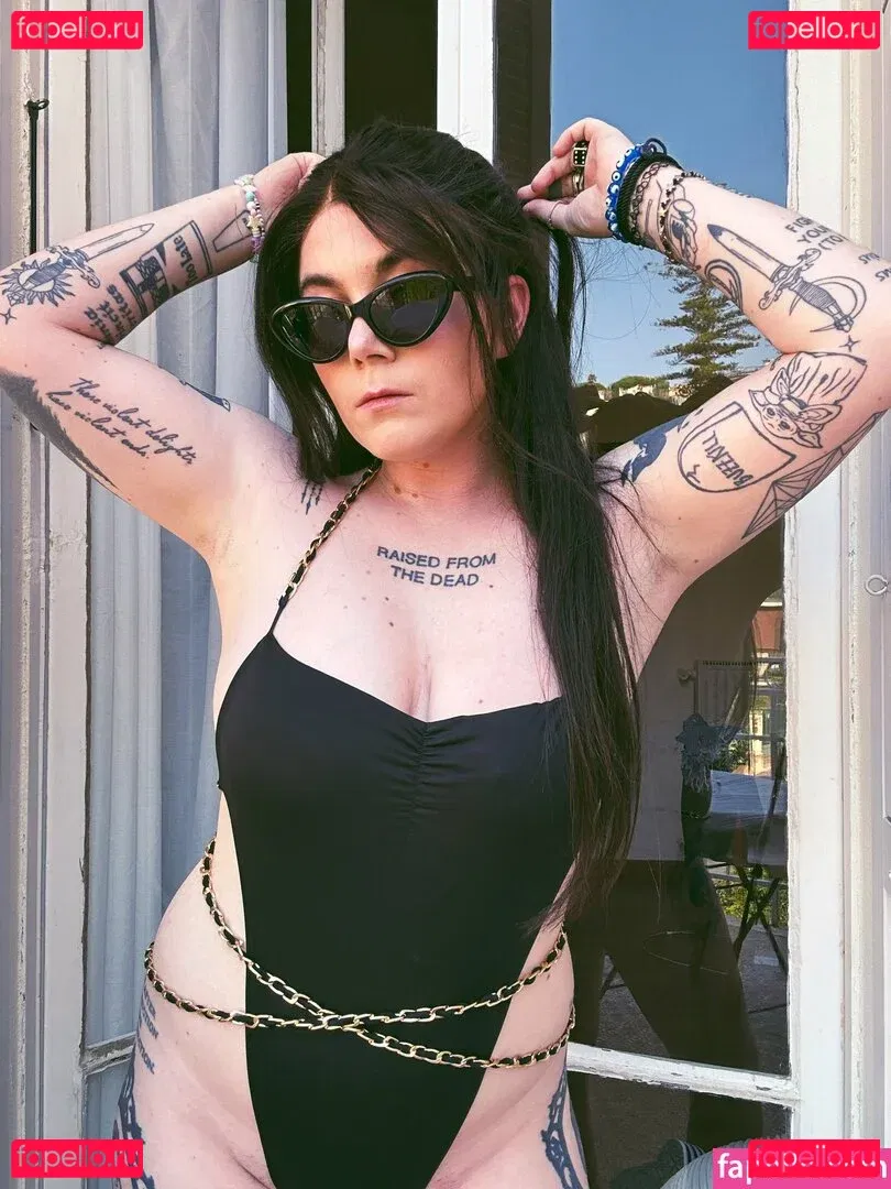 Ready To Glare Onlyfans Photo Gallery 