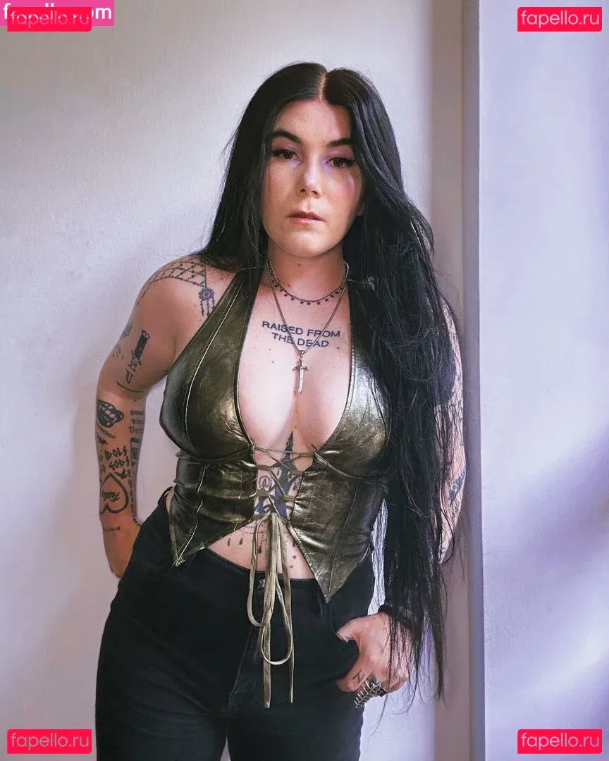 Ready To Glare Onlyfans Photo Gallery 