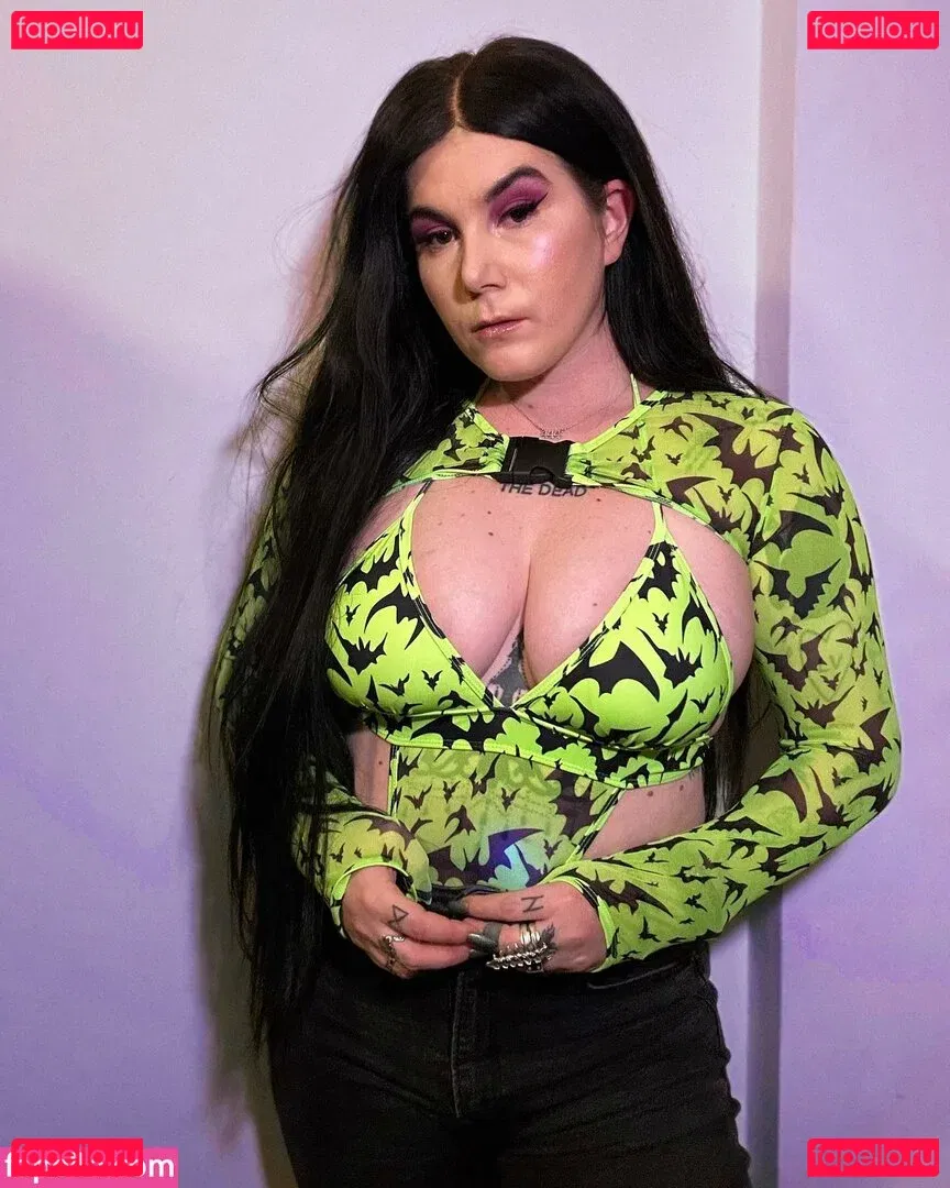 Ready To Glare Onlyfans Photo Gallery 