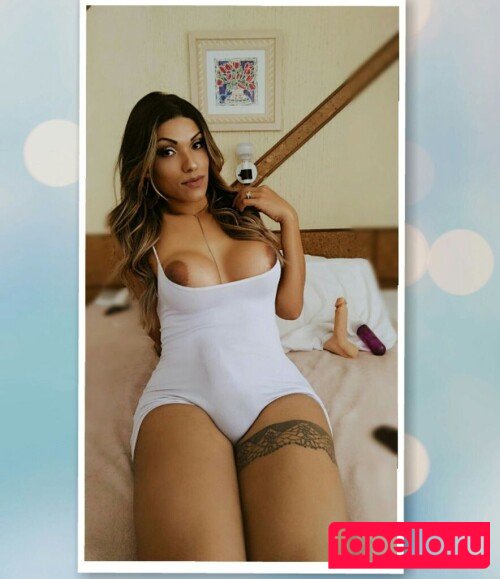 Lívia Marques Nude Onlyfans Photo 36