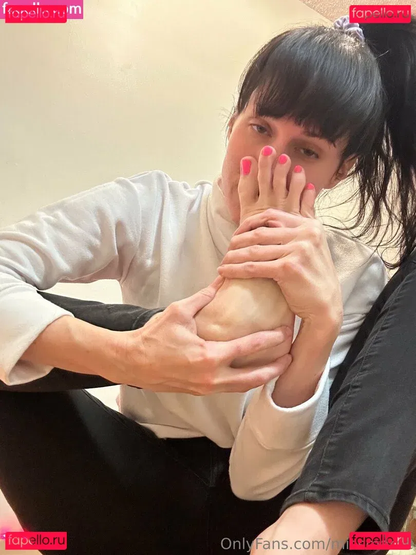 Dalia Maroe Onlyfans Photo Gallery 