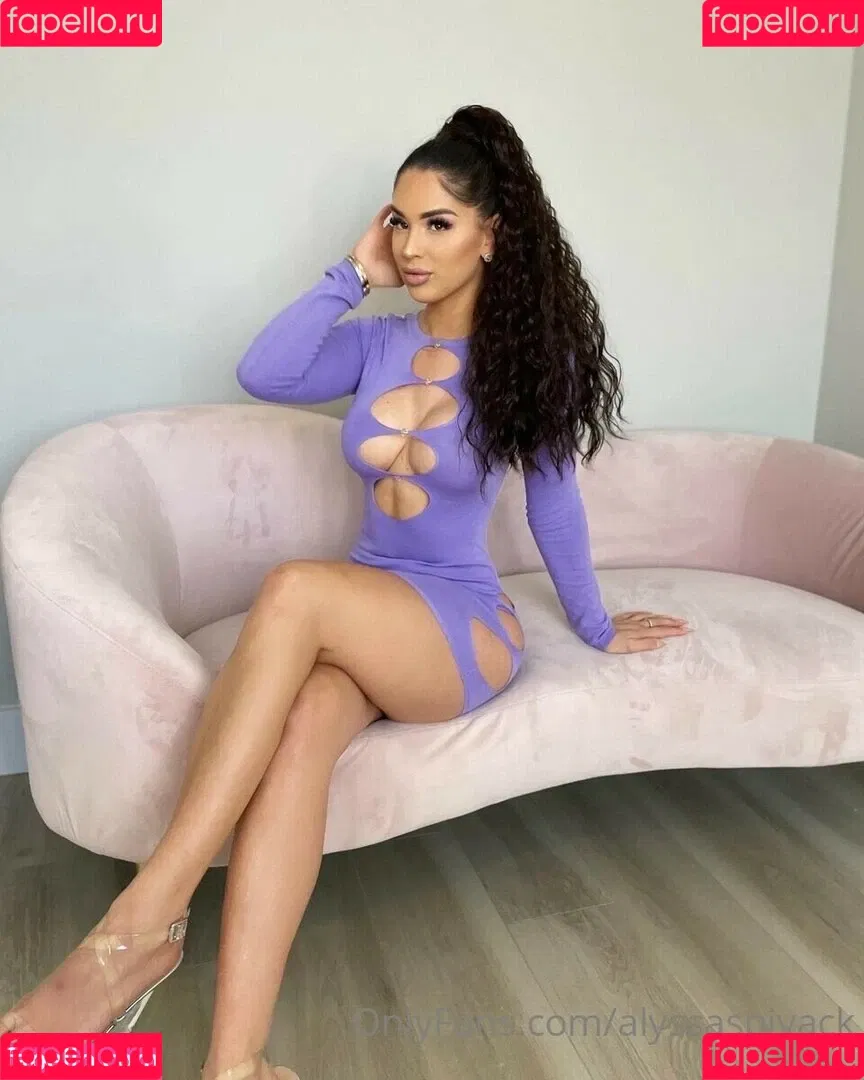 Alyssa Spivack Onlyfans Photo Gallery 