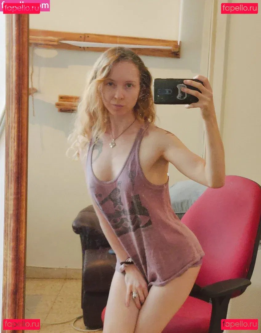 Infy Snow Onlyfans Photo Gallery 