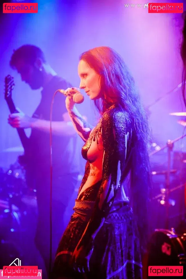 Infy Snow Onlyfans Photo Gallery 