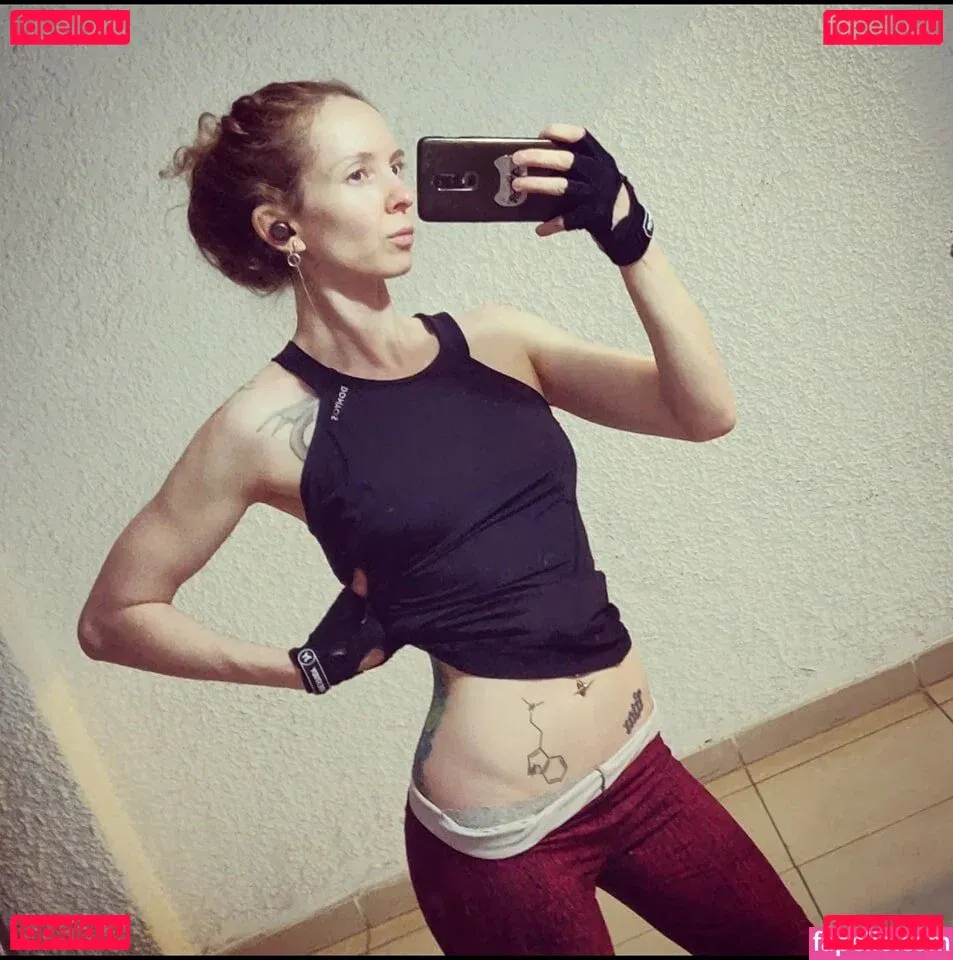 Infy Snow Onlyfans Photo Gallery 