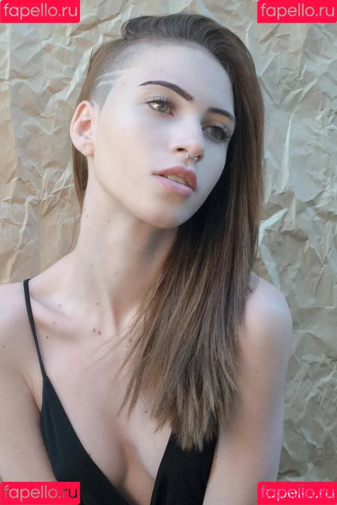Laura Padilha Onlyfans Photo Gallery 
