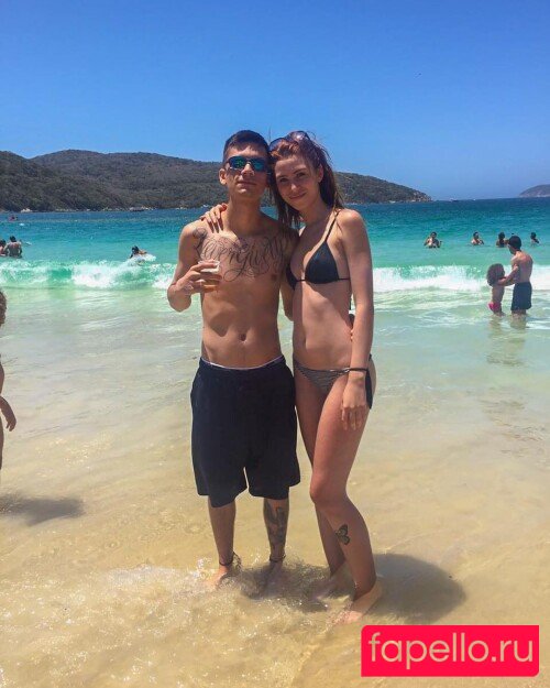 Laura Padilha Onlyfans Photo Gallery 