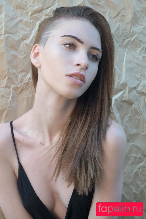 Laura Padilha Onlyfans Photo Gallery 