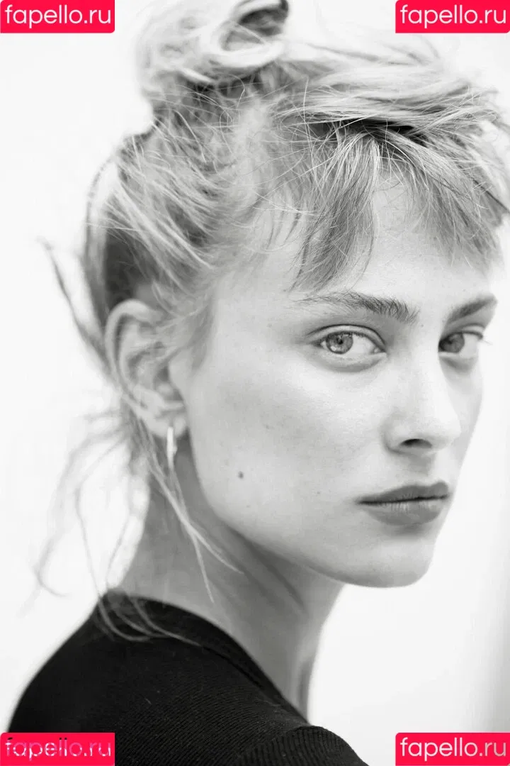 Nora Arnezeder Onlyfans Photo Gallery 