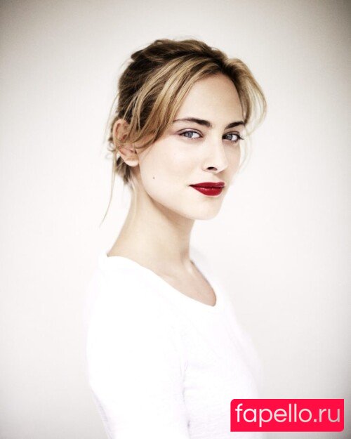 Nora Arnezeder Nude Onlyfans Photo 39