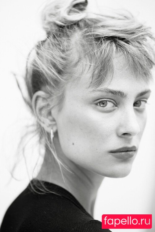 Nora Arnezeder Nude Onlyfans Photo 20