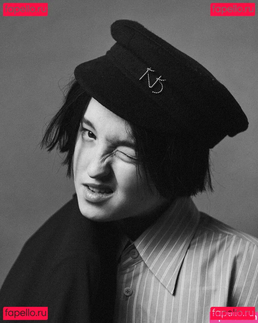 Bella Ramsey Onlyfans Photo Gallery 