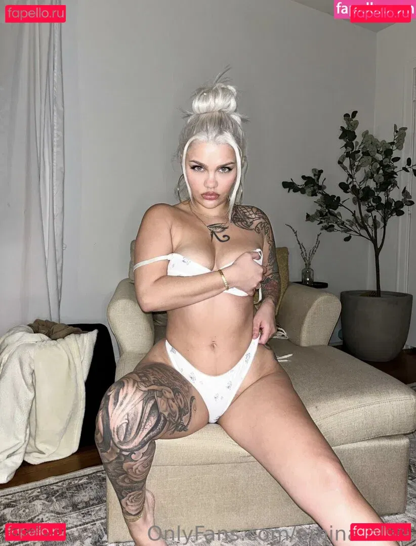 amina.blue Onlyfans Photo Gallery 