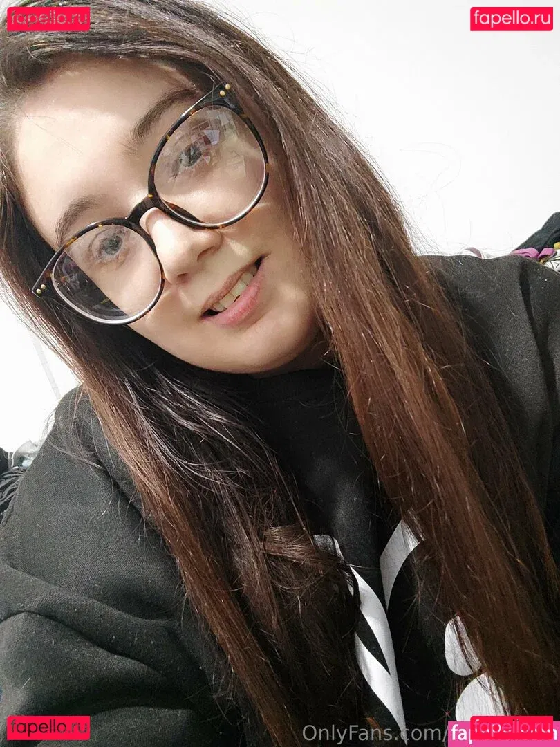 onfiretamii Onlyfans Photo Gallery 