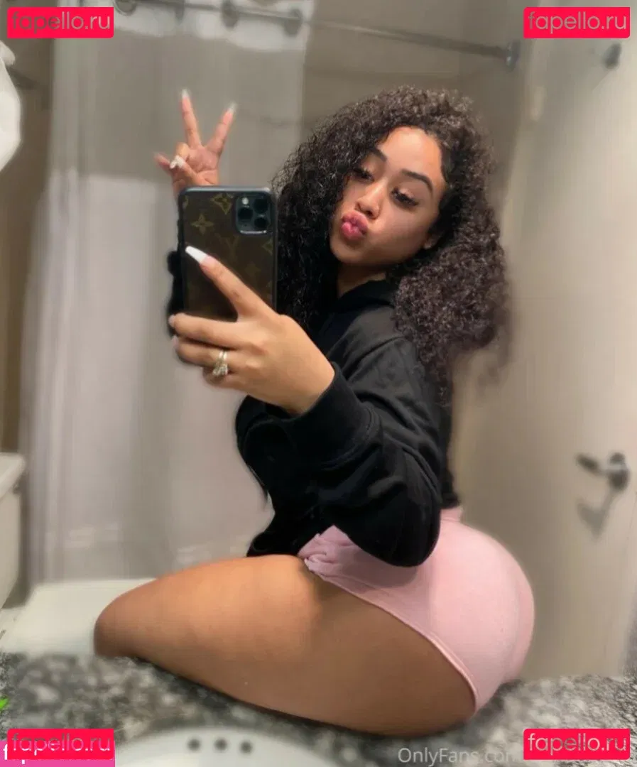 Nuria Depina Onlyfans Photo Gallery 